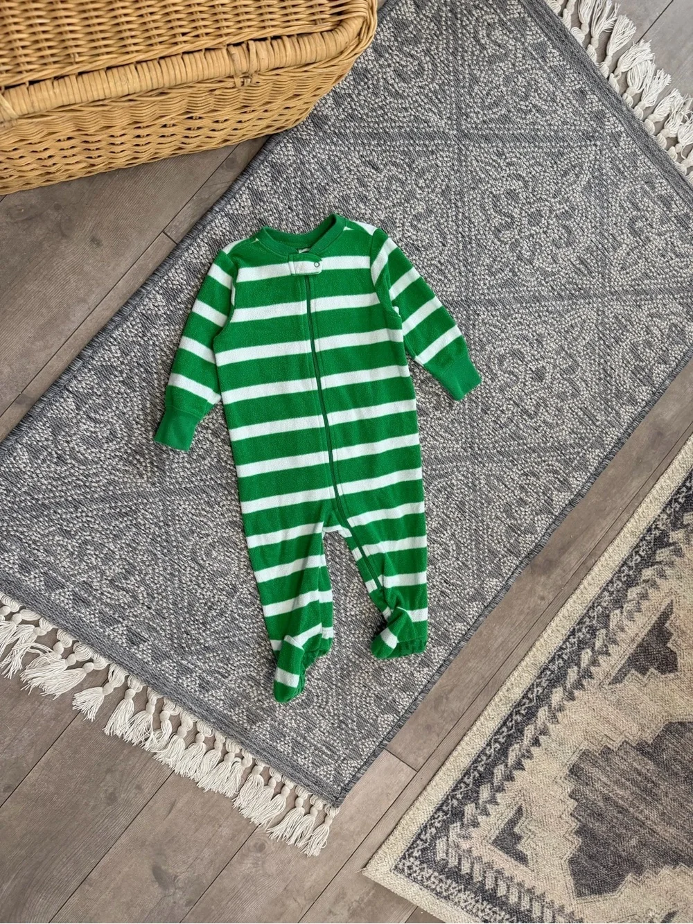 Old Navy Green and White Striped Footed One-Piece 6-12 Months Baby Boy